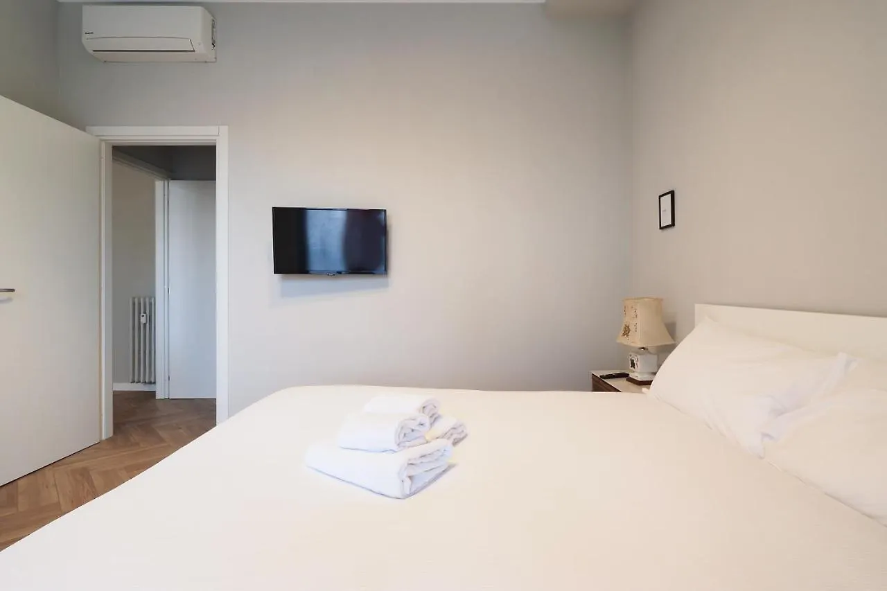 Primopiano - Ferrante Aporti Flats Apartment Milan