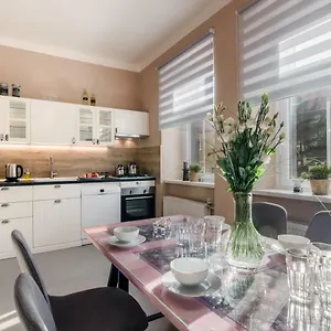  Apartament With Sunny Garden By Michal&friends Czechy